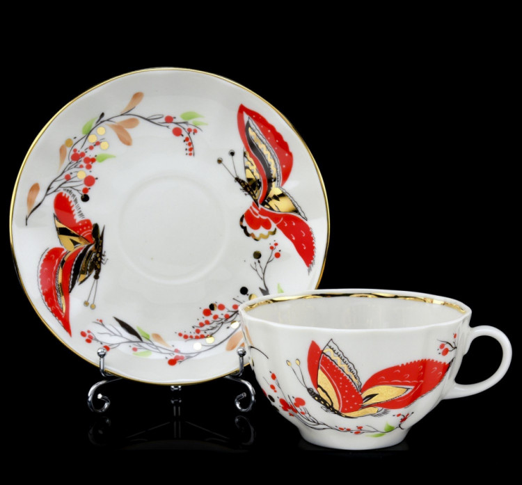 Чашка с блюдцем чайная "Бабочки", форма Тюльпан